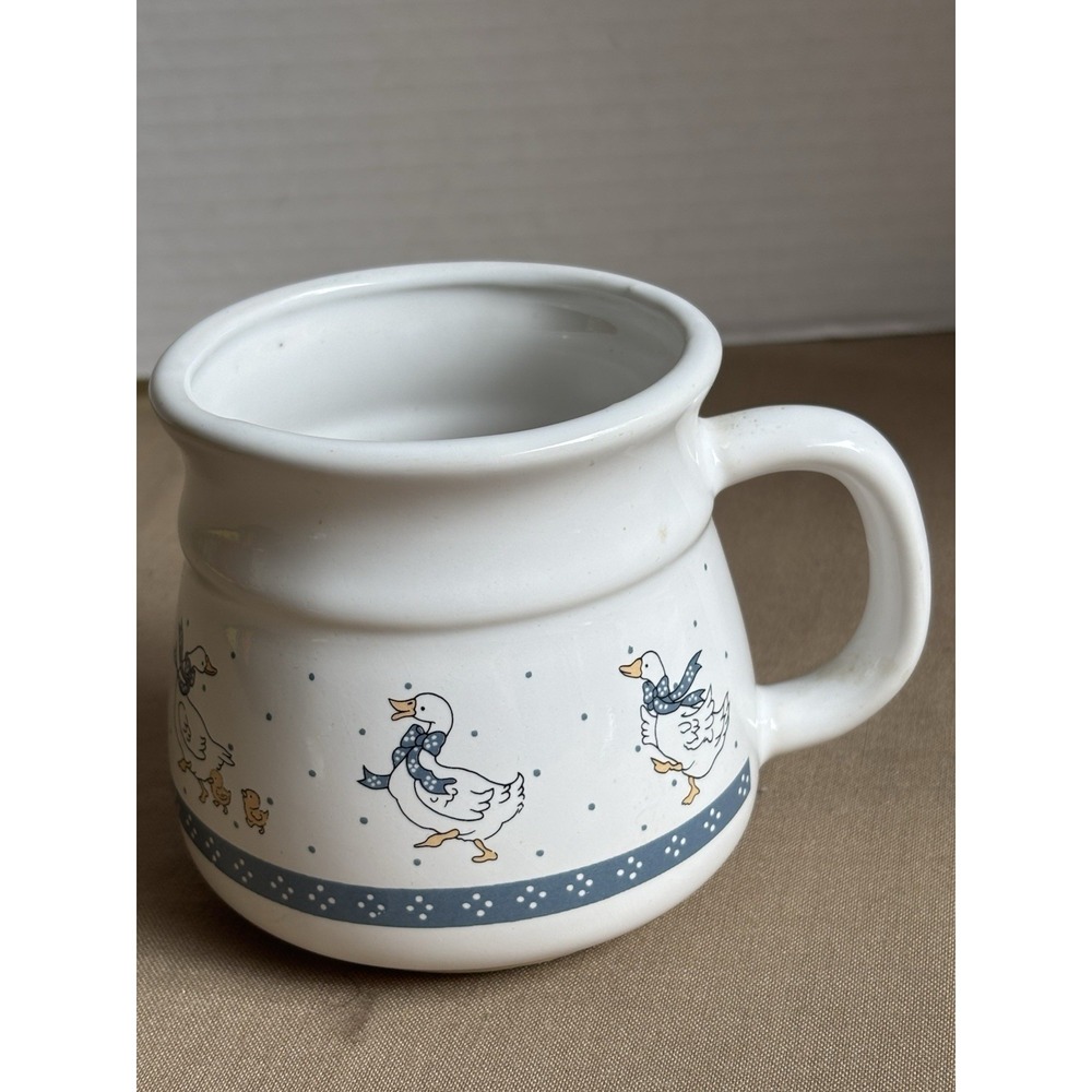 Vintage 1980s Country Goose Coffee Mug Blue Ribbon Geese & Goslings Stoneware - Picture 1 of 8